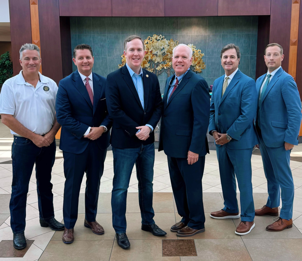 Congressman Jack tours Tanner Medical Center Carrollton.
