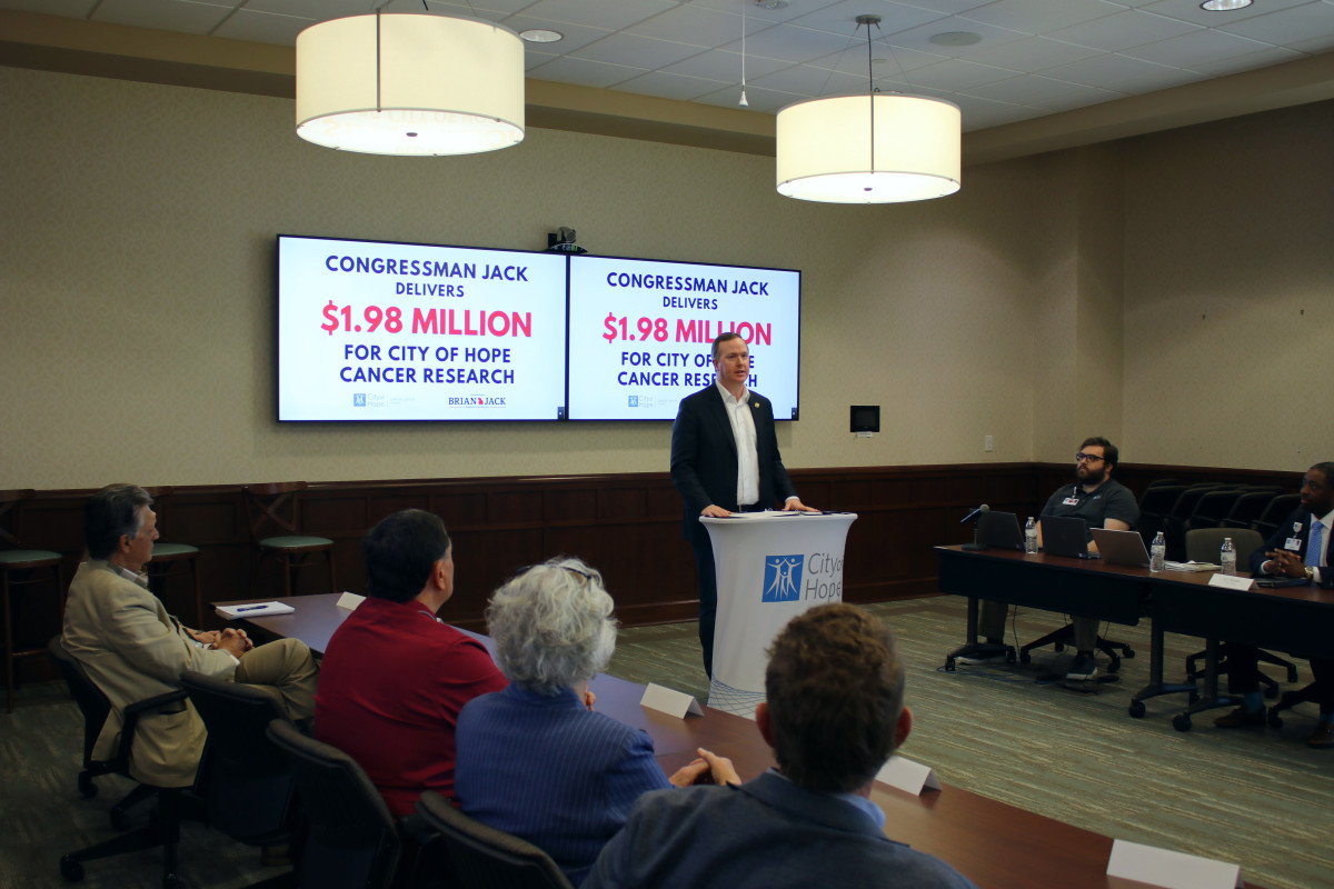 Congressman Jack visits the City of Hope Cancer Center Atlanta in Newnan, to which he delivered $1.98 million in federal funding for cancer prevention and early detection research.
